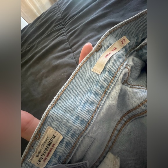 Levi Jeans - Picture 4 of 13